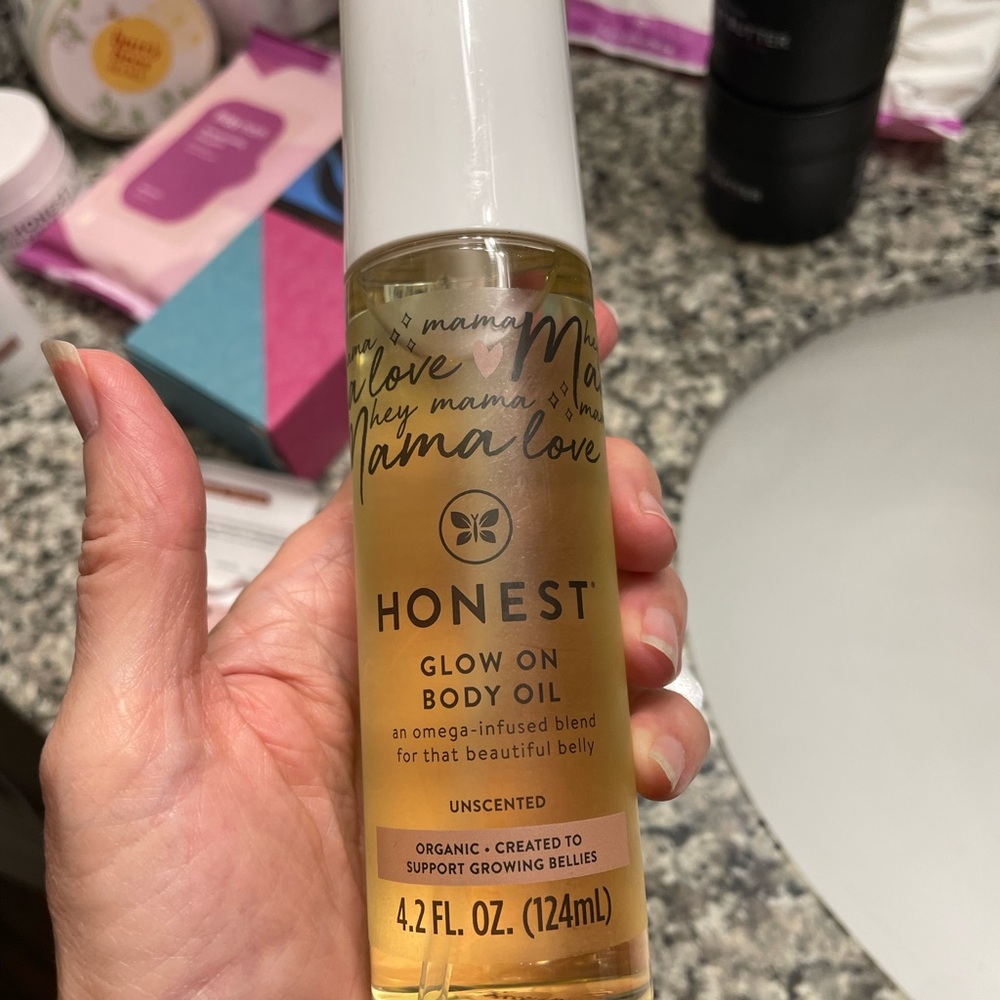 🥳ON Sle🎉Huge Bundle of motherhood care for your body all new and unopened - Picture 5 of 17